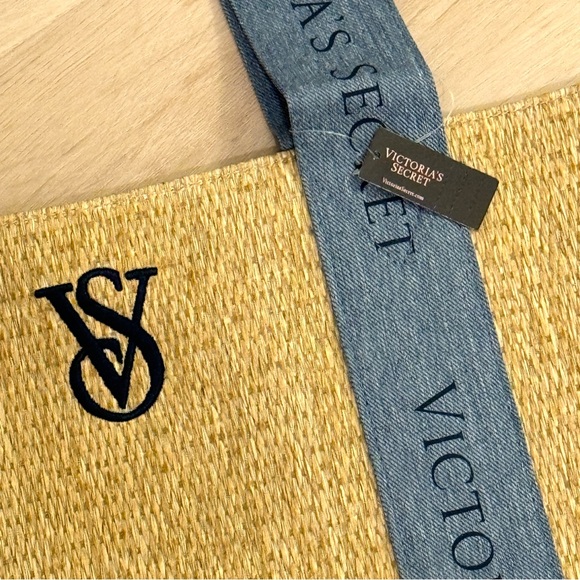 Victoria’s Secret Straw Beige Blue Tote Bag NWT - Picture 11 of 13